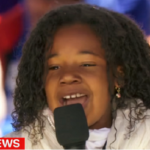 「March for our Lives 私たちの命のための行進」でスピーチをするヨランダちゃん＝CNNニュースより