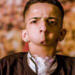 YouTubeの「Teen Born Without Jaw Finds His Voice」＝ Great Big Storyチャンネルより