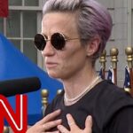 YouTubeの「Megan Rapinoe speaks at World Cup championship parade」＝CNNチャンネルより