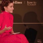 YouTubeの「Emma Watson in conversation with Dr. Denis Mukwege 」＝Emma Watson Updatesチャンネルより